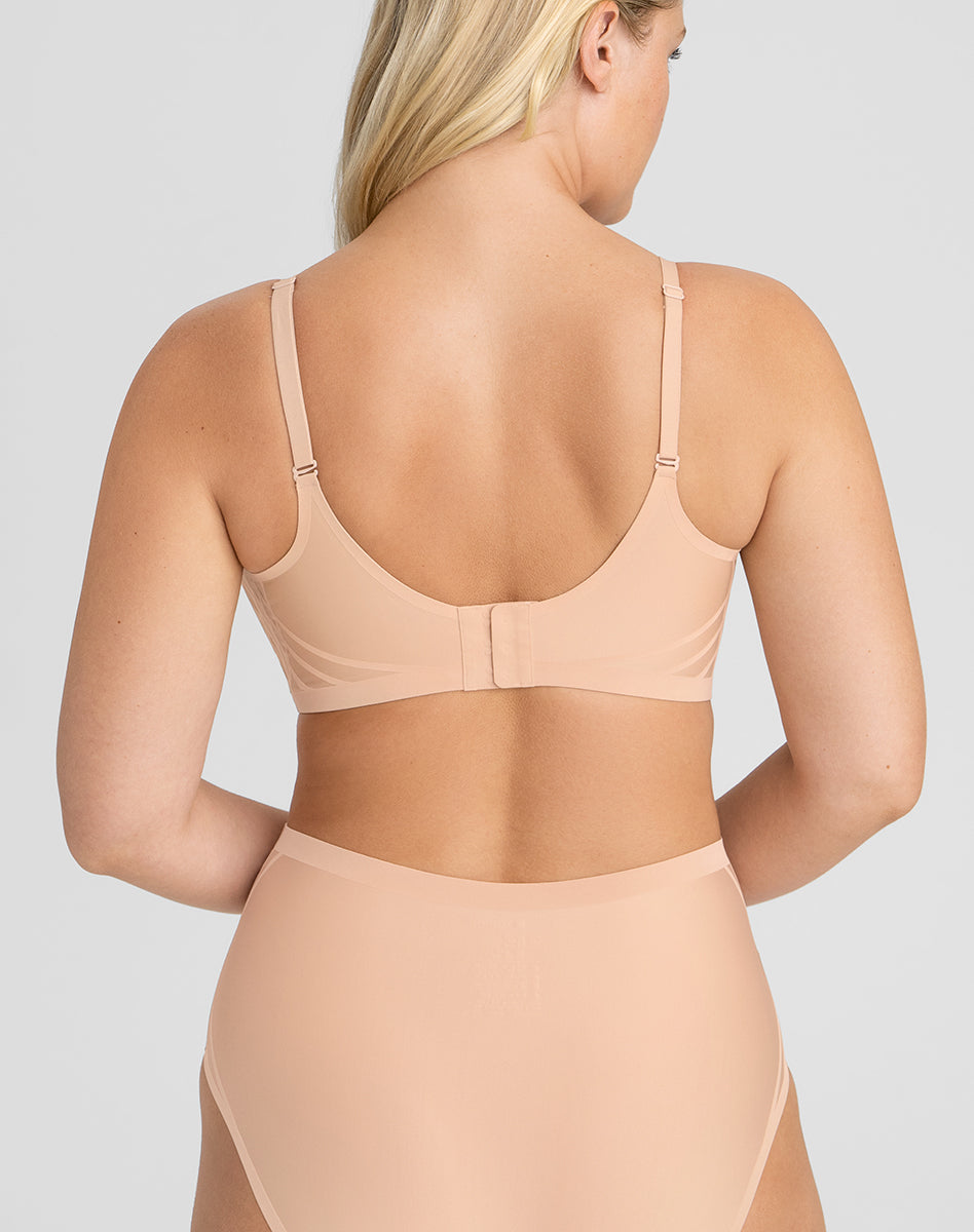 SilhBra-Model-Blush-L-McCallah-Back.jpg
