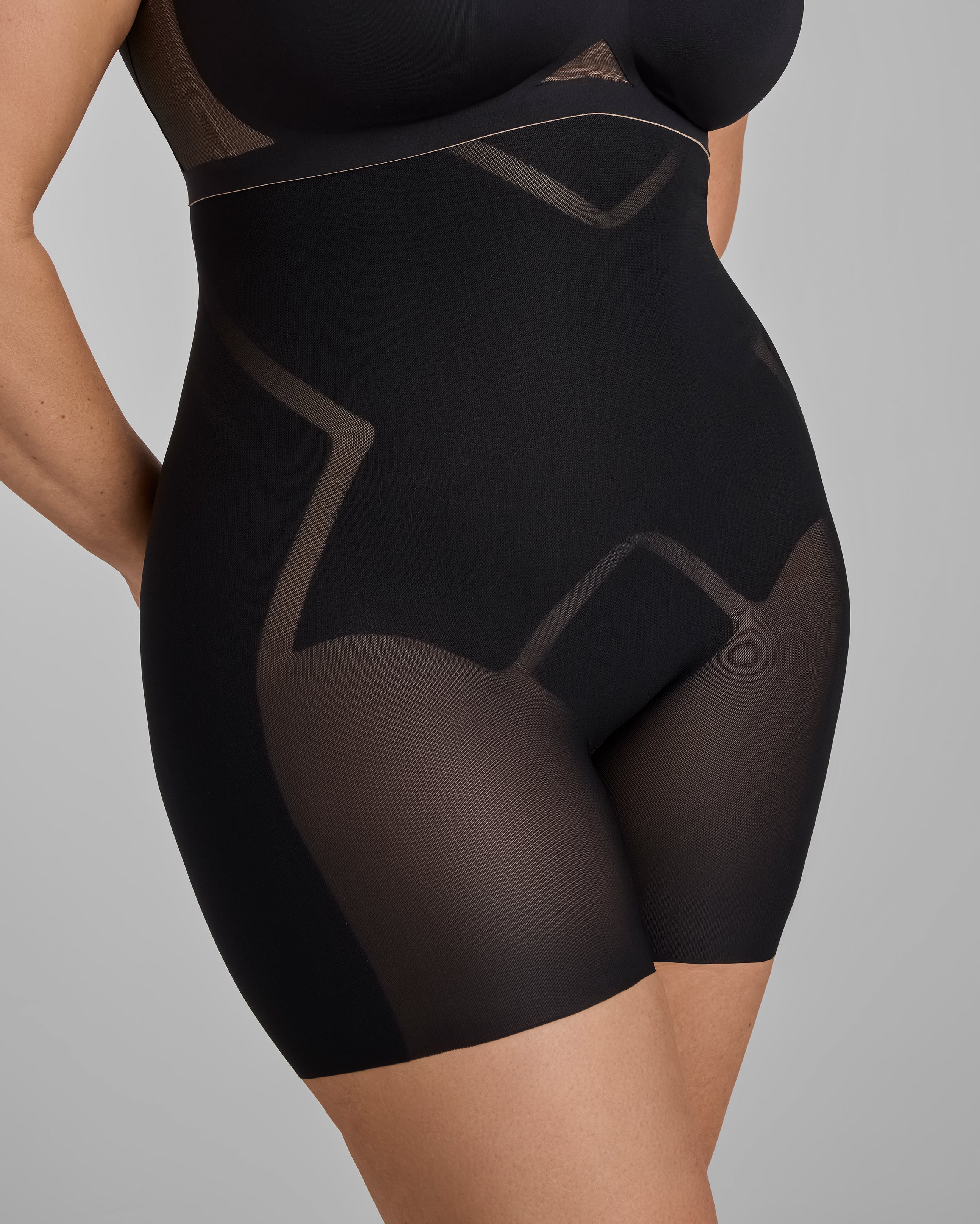 mesh_sculpt_hw_short-vamp-1X-Tara_1311_R1.jpg